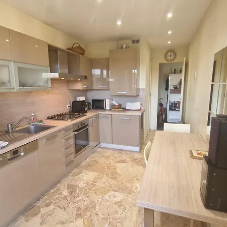 Apartment Beau 2 Pieces Climatise Avec Terrasse Et Piscine, Proche Centre - Fr-1-780-85 Sainte-Maxime