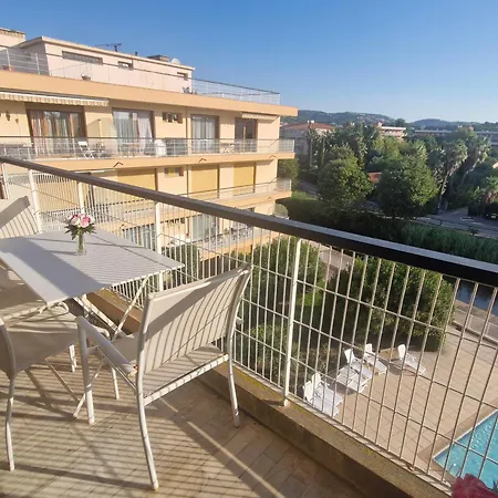 Beau 2 Pieces Climatise Avec Terrasse Et Piscine, Proche Centre - Fr-1-780-85 Apartment Sainte-Maxime